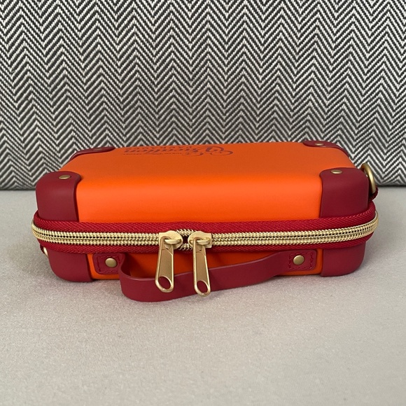 NWT Tokyo Disney Resort Luggage Bag w/ Handle and Removable Strap - Picture 6 of 8